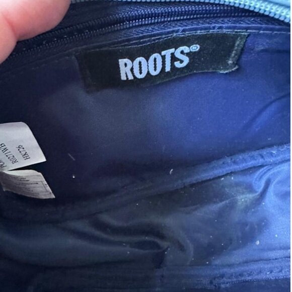 Vintage Roots bowling-style handbag in soft baby blue faux leather - Picture 8 of 8